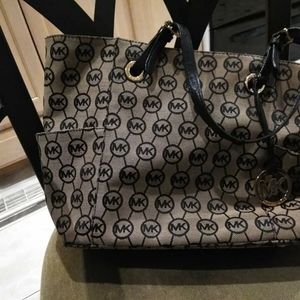 Michael Kors purse